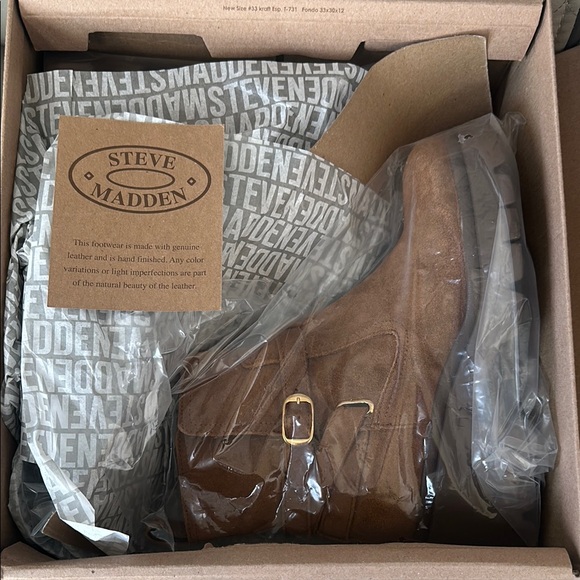 Steve Madden Brown Suede Boots - Picture 4 of 5